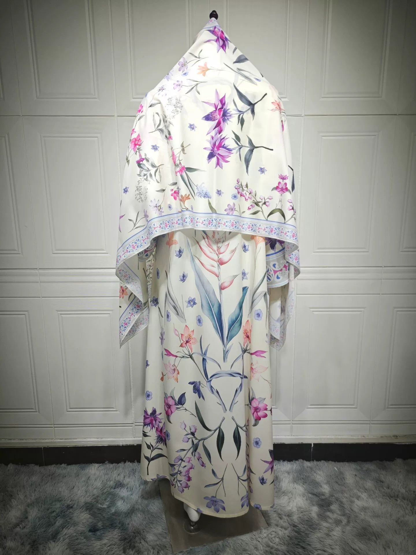Floral print abaya